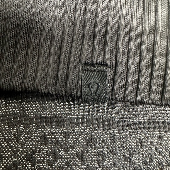 Lululemon Women's Rest Less Pullover Black / gray Size 4/6 Stretch - Picture 5 of 6